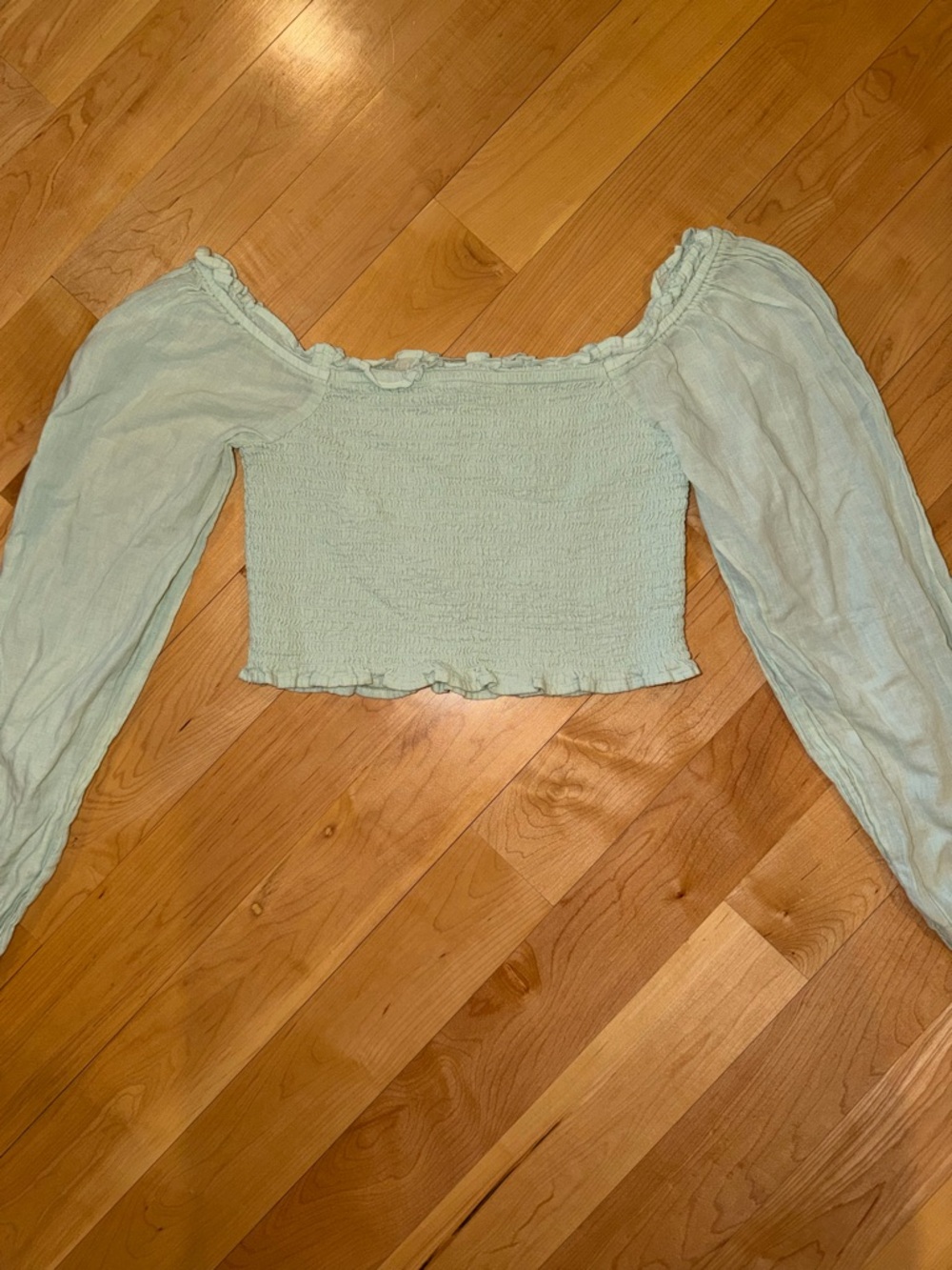 Aerie XS light green cropped blouse only worn twice!!